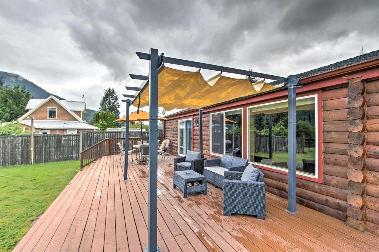 Lakefront Cabin With Stunning Mountain Views And Dock! Mineral エクステリア 写真