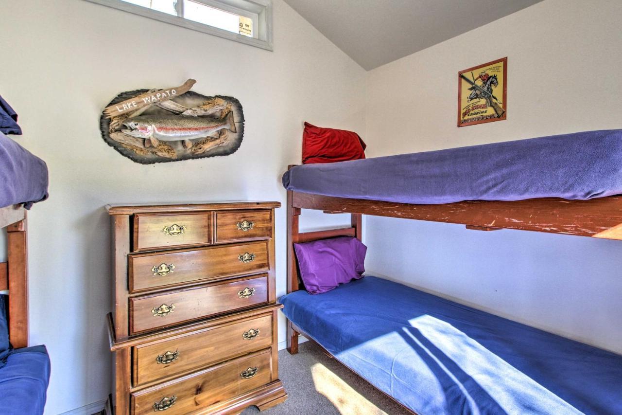 Lakefront Cabin With Stunning Mountain Views And Dock! Mineral エクステリア 写真