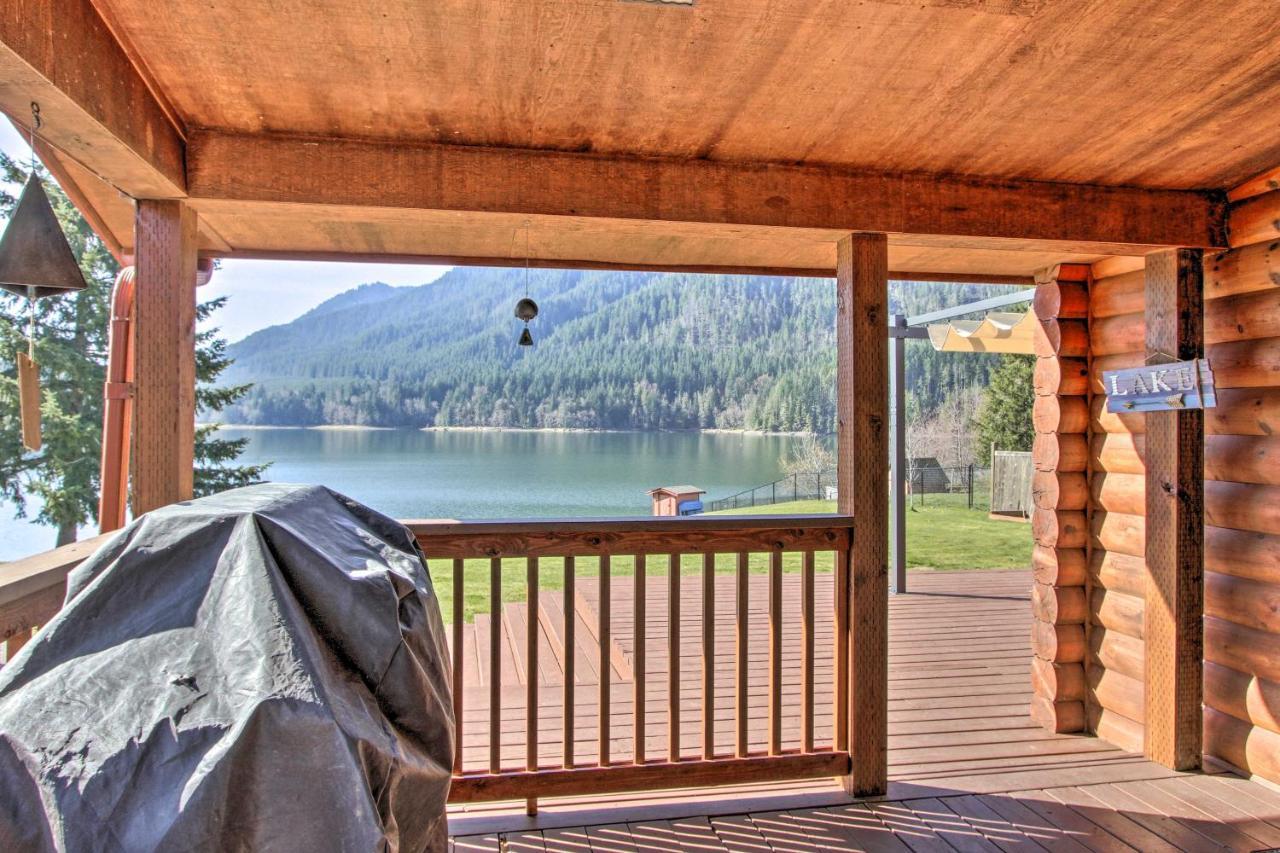 Lakefront Cabin With Stunning Mountain Views And Dock! Mineral エクステリア 写真