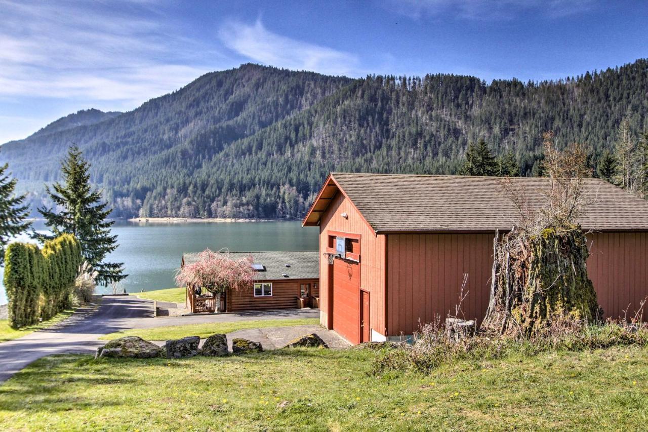 Lakefront Cabin With Stunning Mountain Views And Dock! Mineral エクステリア 写真